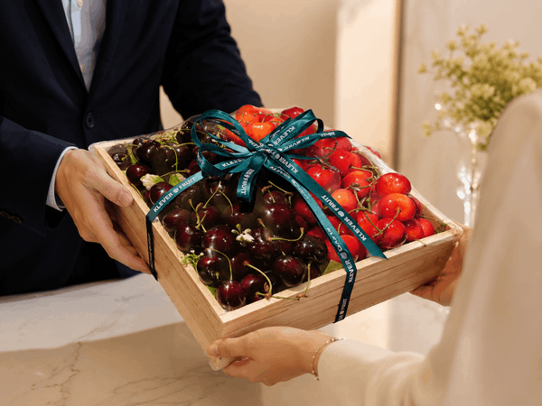 Sự kết hợp hoàn hảo giữa Cherry Vàng Và Cherry Đỏ tạo nên set quà tặng cao cấp