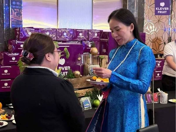 Hơn 600 phần quà cao cấp được Klever Fruit gửi tặng khách mời tại sự kiện