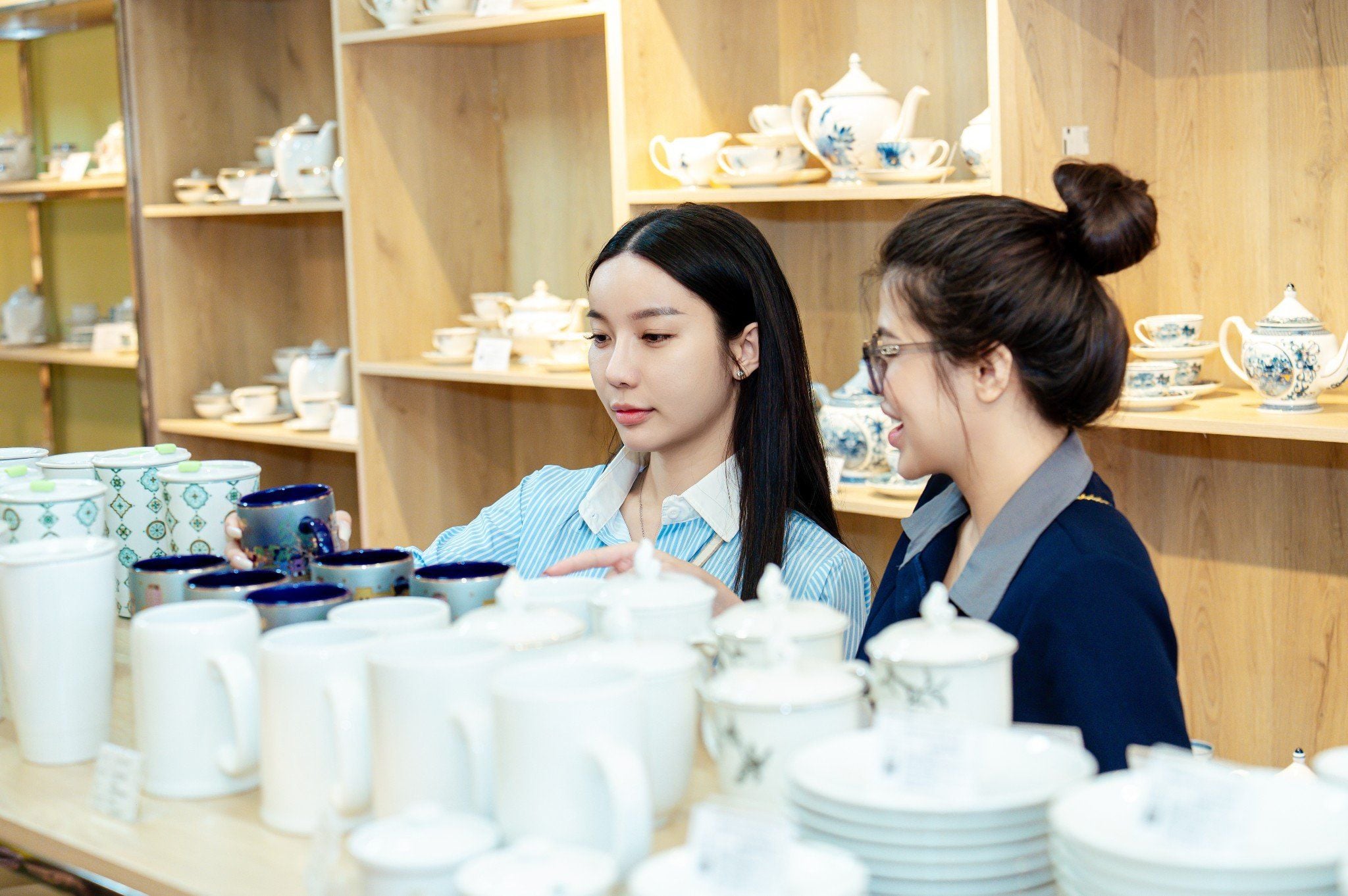 MINH LONG KHAI TRƯƠNG ĐẠI LÝ TẠI ĐÀ LẠT – LAN TỎA VẺ ĐẸP SỨ VIỆT GIỮA PHỐ NÚI MƠ MÀNG