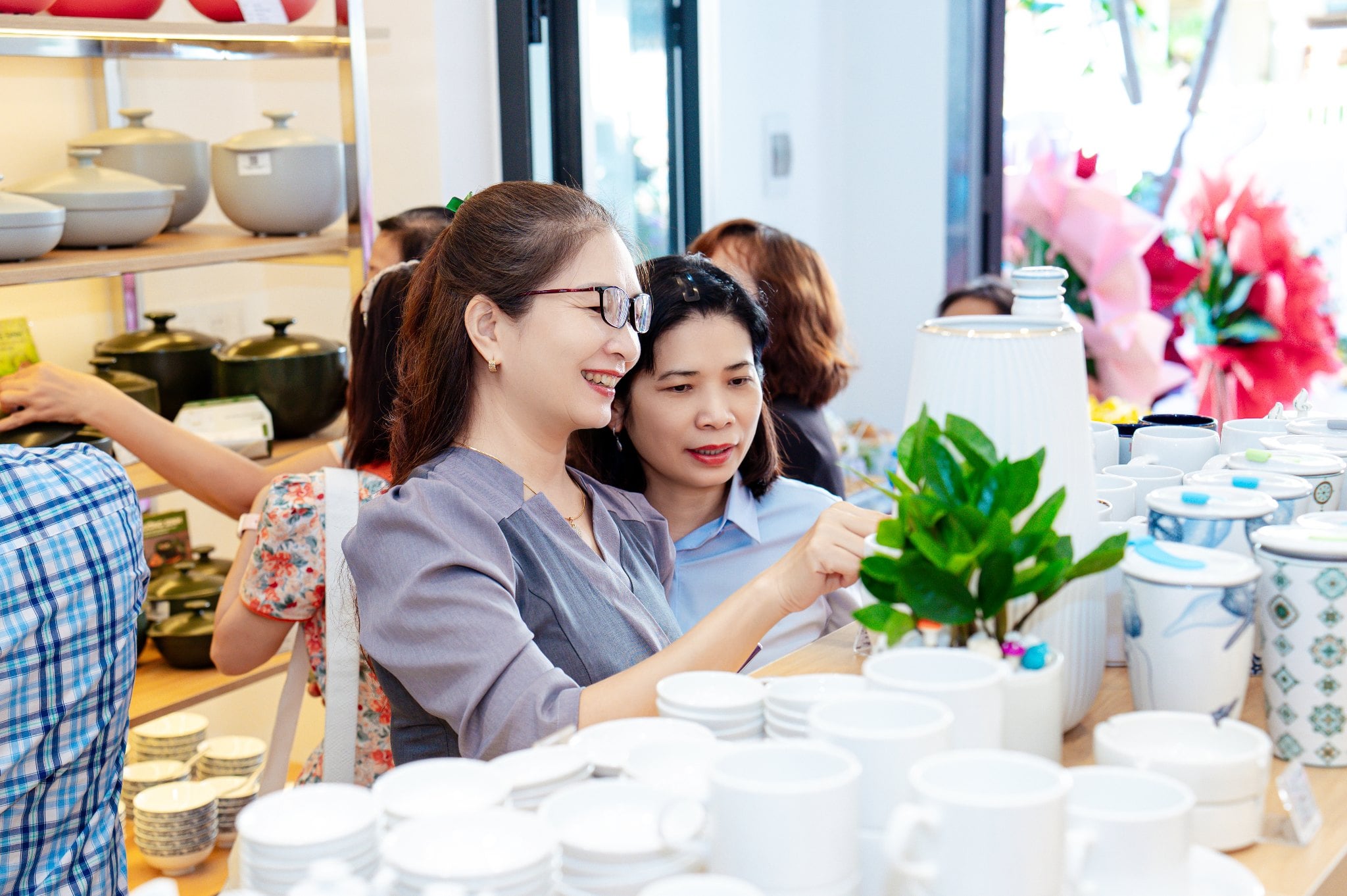 KHÔNG GIAN SỨ MINH LONG CHÍNH THỨC CÓ MẶT TẠI GIA LAI