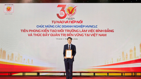MINH LONG ĐƯỢC VINH DANH VỀ ĐỔI MỚI SÁNG TẠO VÀ BÌNH ĐẲNG GIỚI TẠI LỄ KỶ NIỆM 30 NĂM HVNCLC