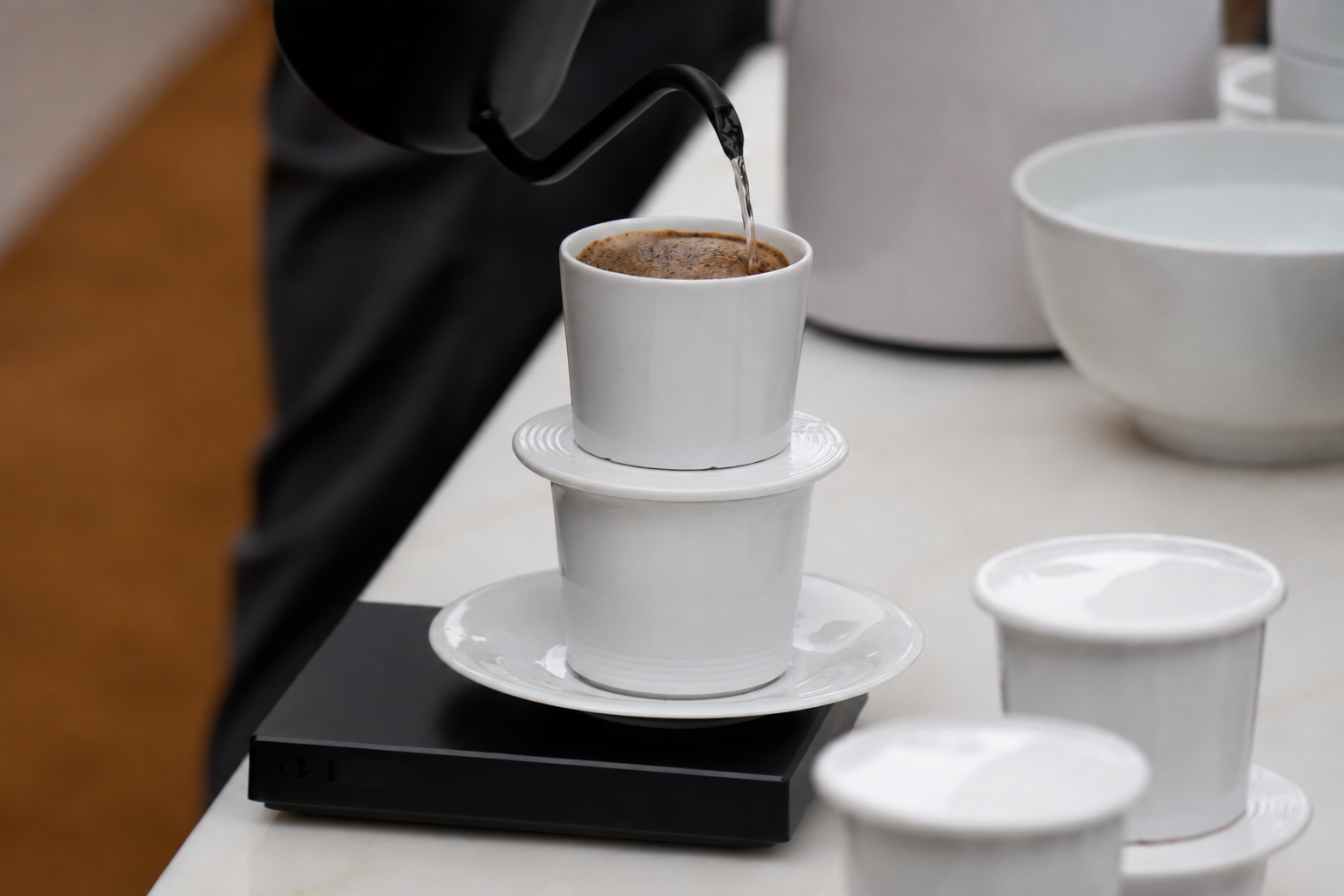 HƯƠNG CÀ PHÊ VÀ CÂU CHUYỆN CỦA SỨ