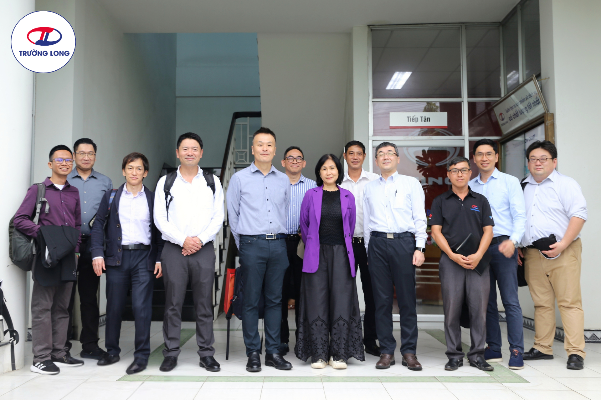 Hino Motors Sales Indonesia (HMSI) và Hino Motors Việt Nam (HMV) thăm Trường Long