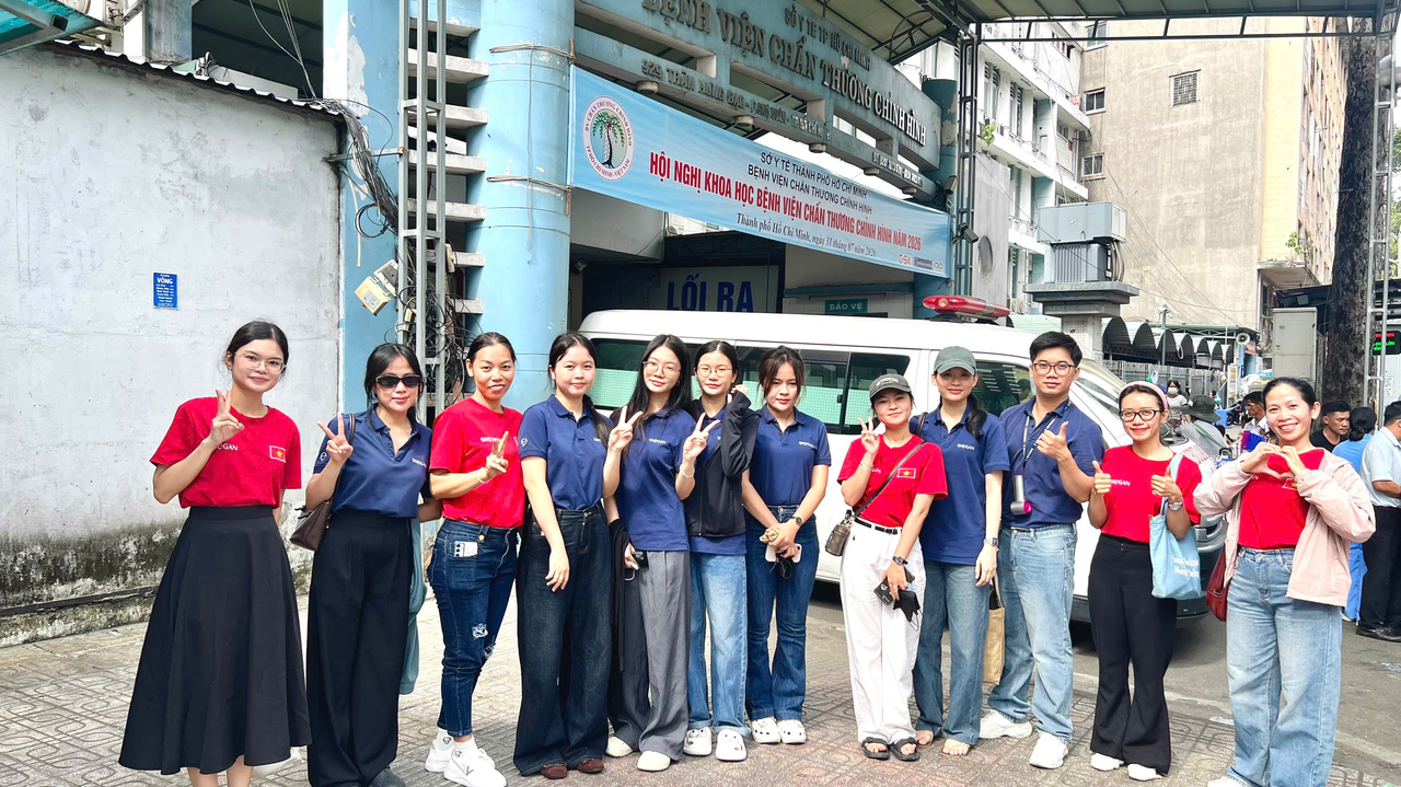 TRAO SUẤT CƠM - TRAO YÊU THƯƠNG