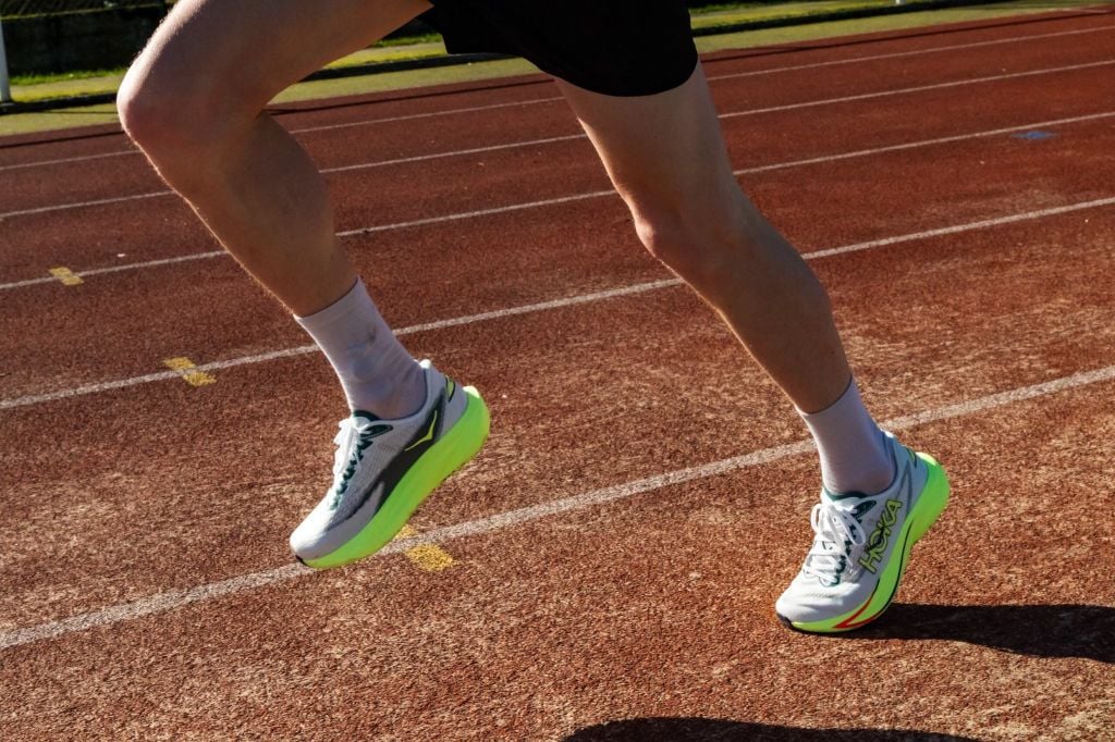 HOKA Mach 7 khi tăng tốc
