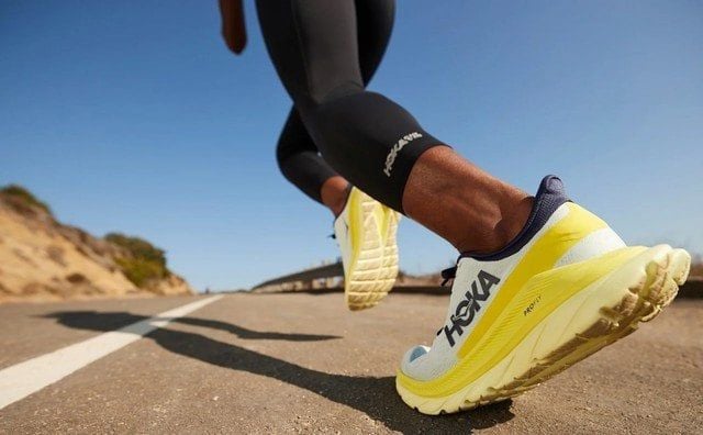 Runner muốn một đôi dùng cả tập luyện và thi đấu