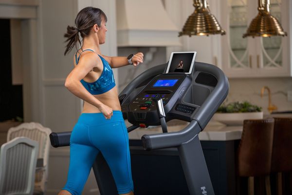 Cân bằng giữa chạy bộ và thâm hụt calo