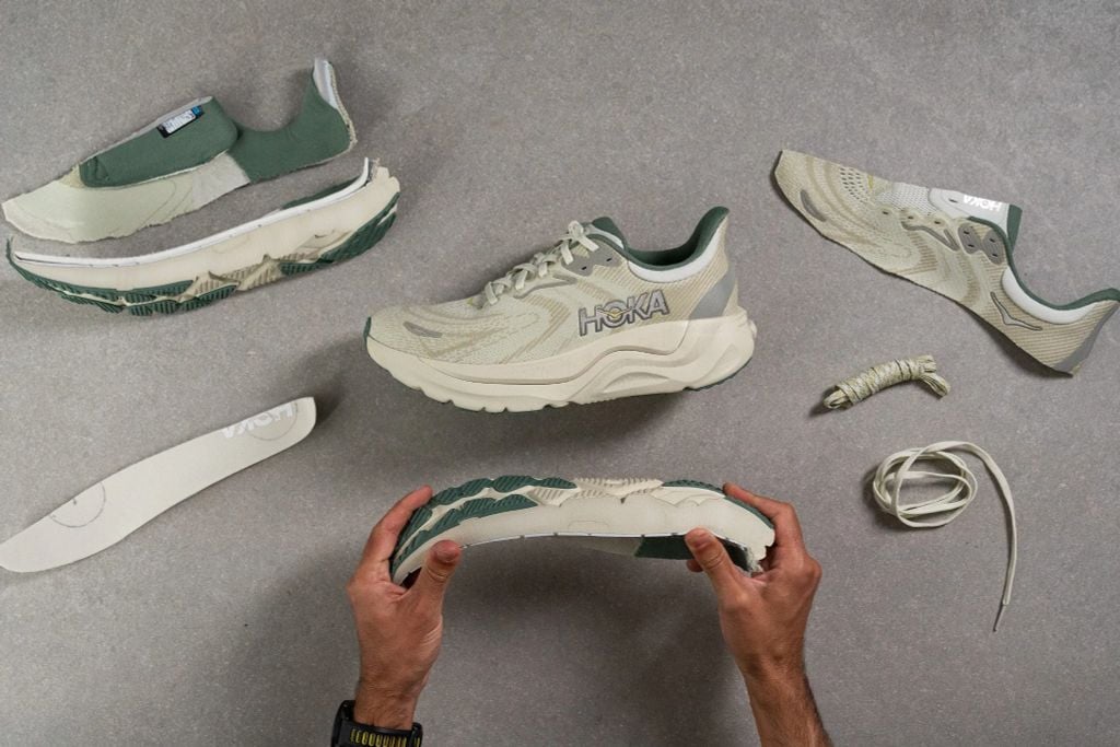 HOKA Arahi 8