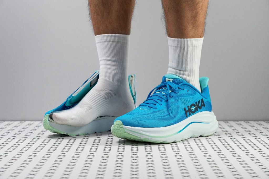 HOKA Clifton 10 Wide – lựa chọn cân bằng cho chạy hằng ngày