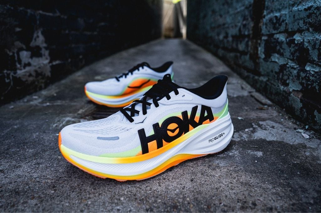 HOKA Clifton Pro