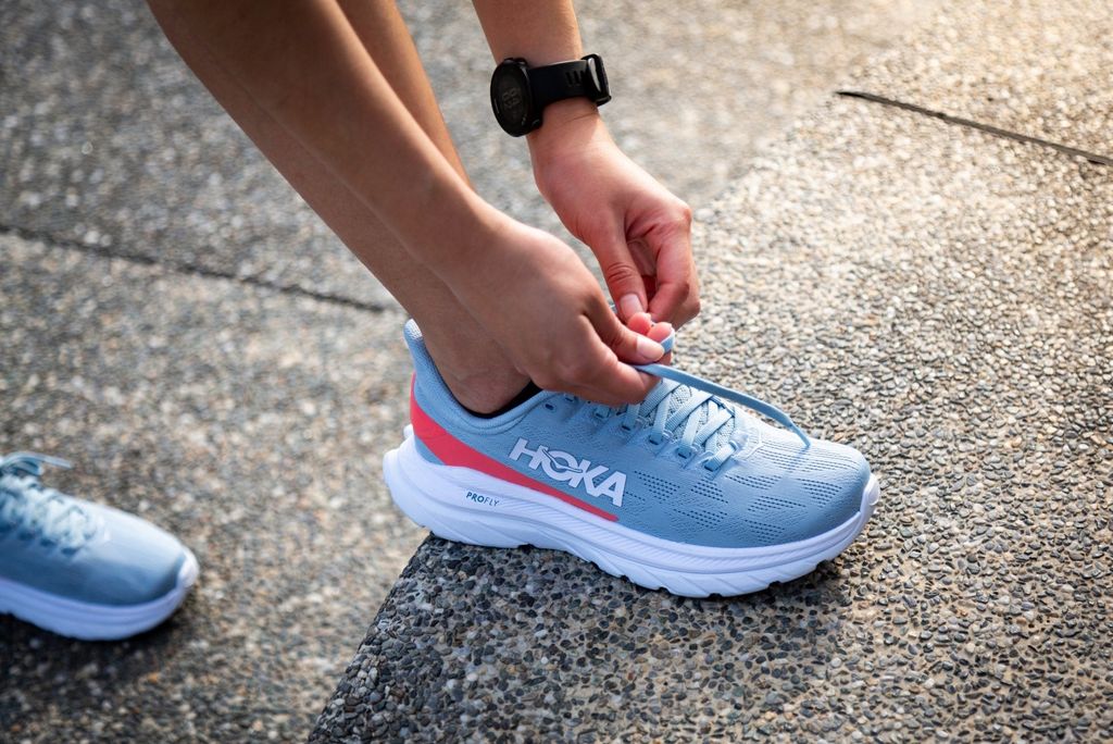 Cách Chọn Size Giày Chạy Bộ Hoka