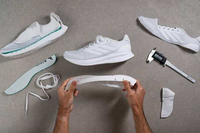 Form và upper Adidas Runfalcon 5