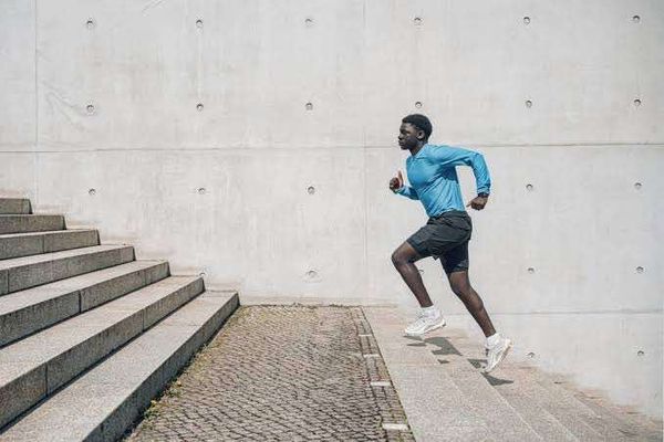 Overstriding là gì? Cách nhận biết