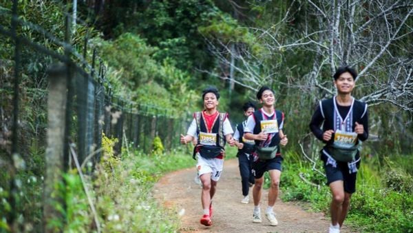 Runner chạy ultra trail