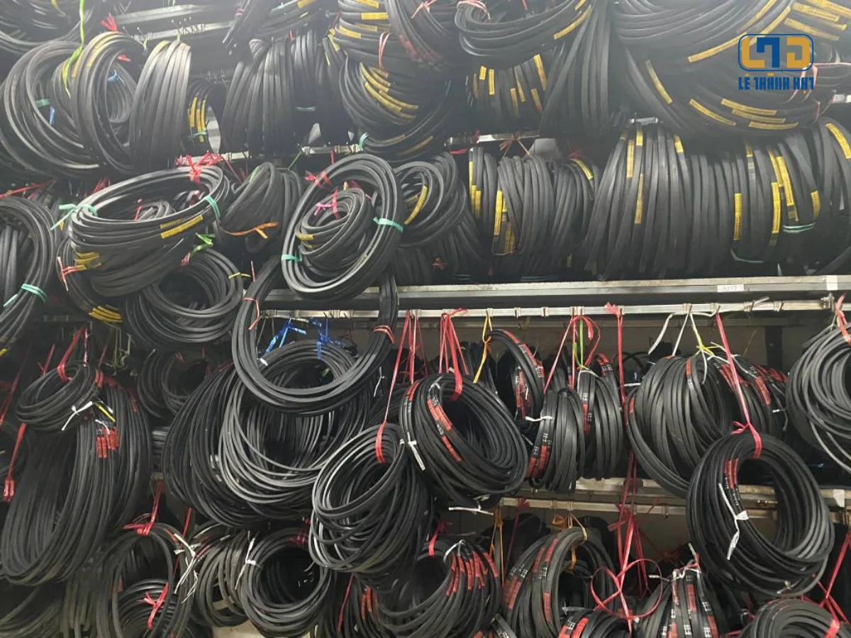 Kho dây curoa Bando đa chủng loại tại Công ty Lê Thành Đạt