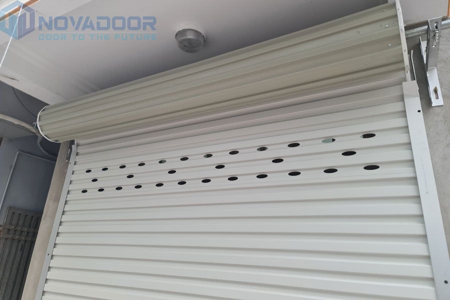 cửa cuốn tấm liền AUstdoor