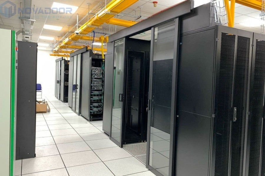 Cửa trượt bán tự động zamilldoor màu xingfa