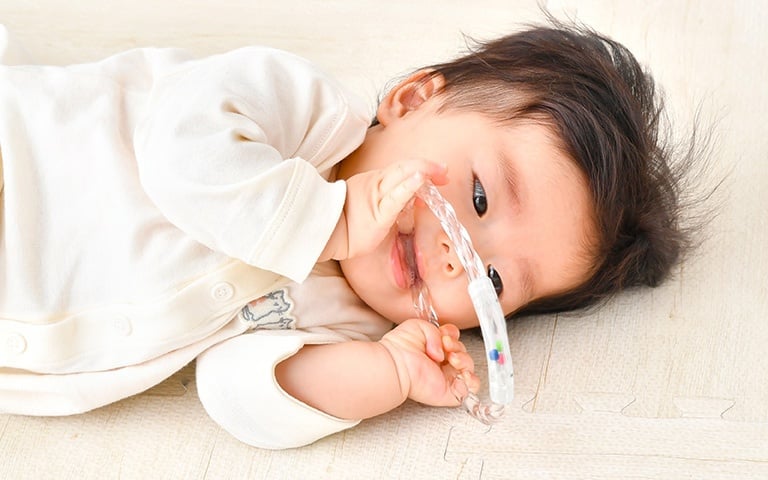 Gợi ý chọn đồ chơi phù hợp cho bé sơ sinh theo từng tháng tuổi từ People Nhật Bản