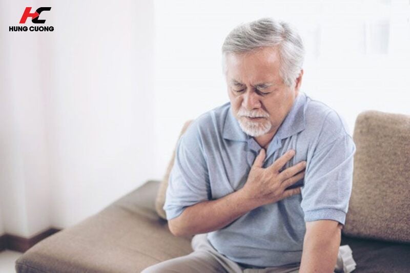 Người cao tuổi mắc bệnh tim mạch