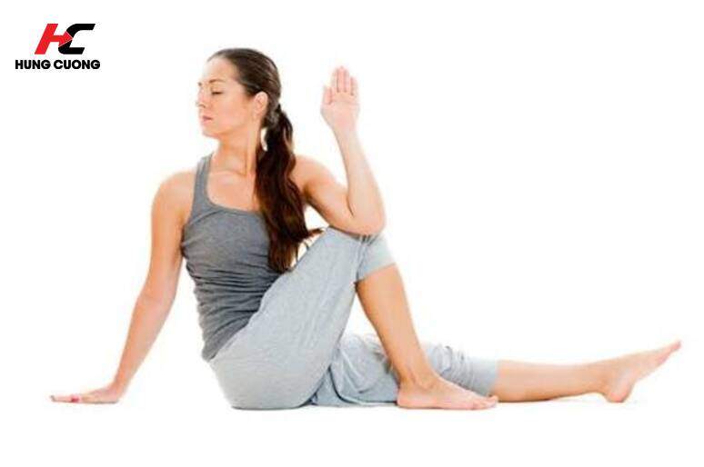 Bài tập xoay vặn lưng tại chỗ (Ngồi)