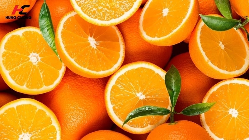 Người trưởng thành chỉ nên ăn khoảng 1 – 2 quả cam mỗi ngày và hạn chế ăn khi bụng quá đói