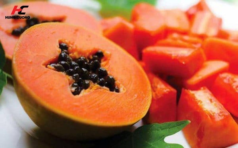 Nên ưu tiên đu đủ chín mềm để dễ hấp thu và hạn chế kích ứng dạ dày
