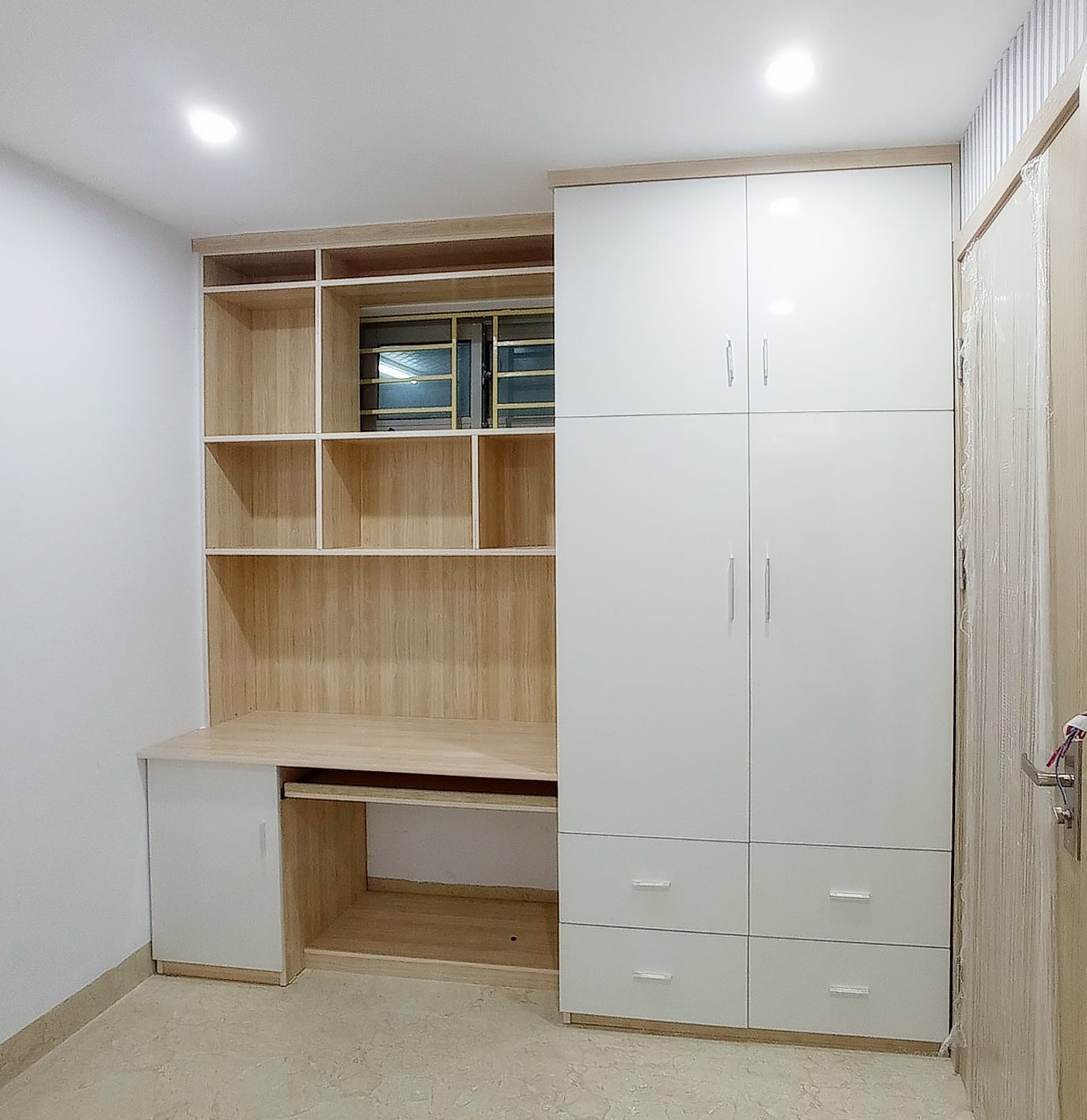 TỦ QUẦN ÁO KẾT HỢP KỆ TIVI TRANG TRÍ