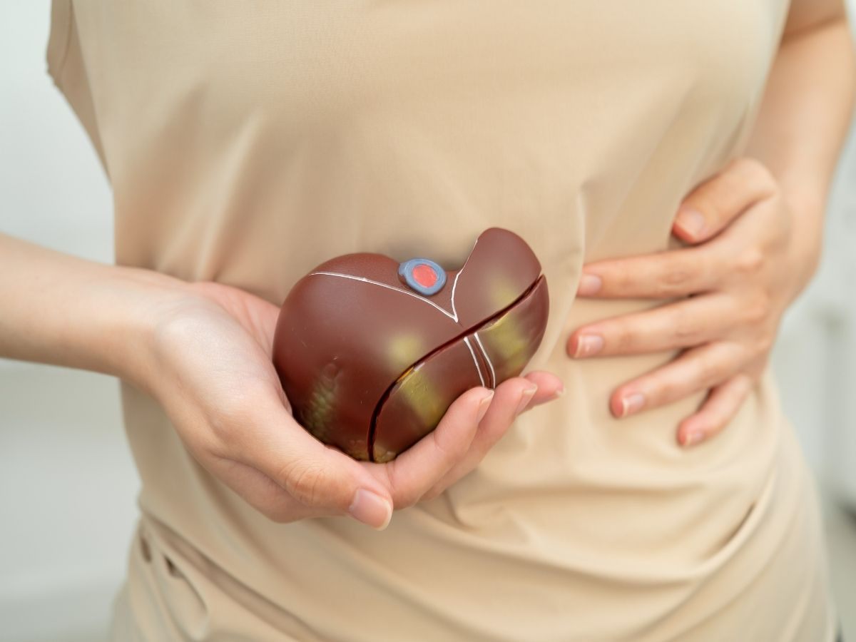 Nóng gan nên làm gì? Nguyên nhân, biểu hiện và cách giải độc gan