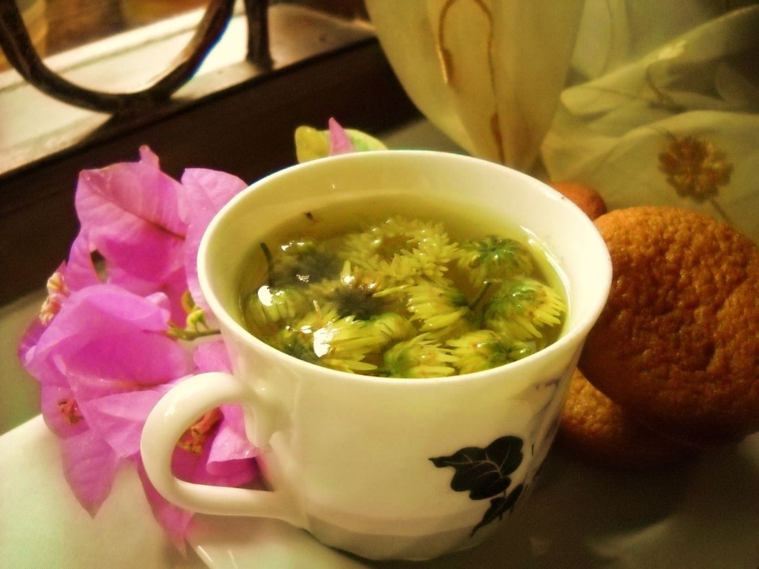 tra-hoa-vang-mang-lai-nhieu-loi-ich-cho-suc-khoe