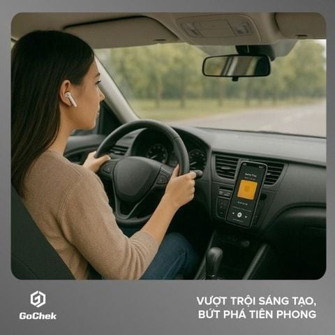 Đeo tai nghe khi lái xe ô tô có bị phạt không? Giải đáp ngay