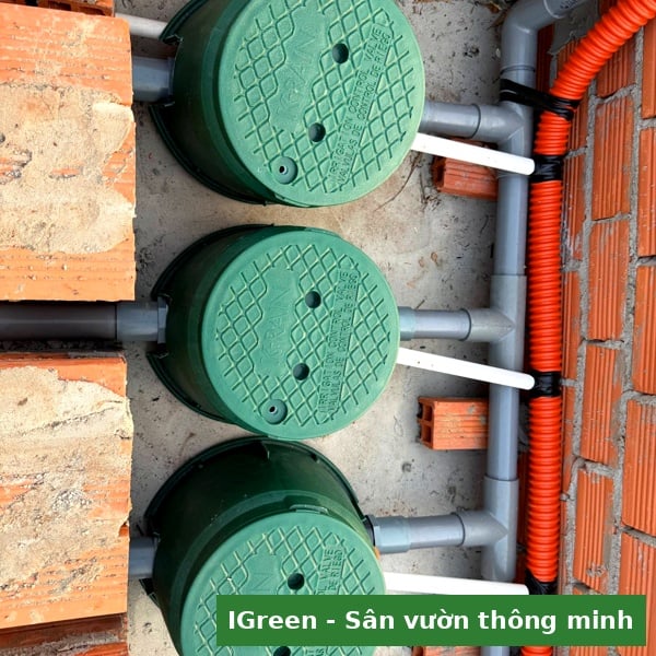 Triển khai ống dây Percent PE 20mm và béc bù áp Aqua AQ206PC khu nghỉ dưỡng Tây Ninh