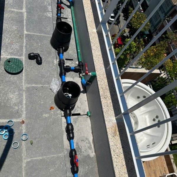 Lắp đặt đường ống hệ thống tưới tự động nhà phố 7 tầng Nha Trang