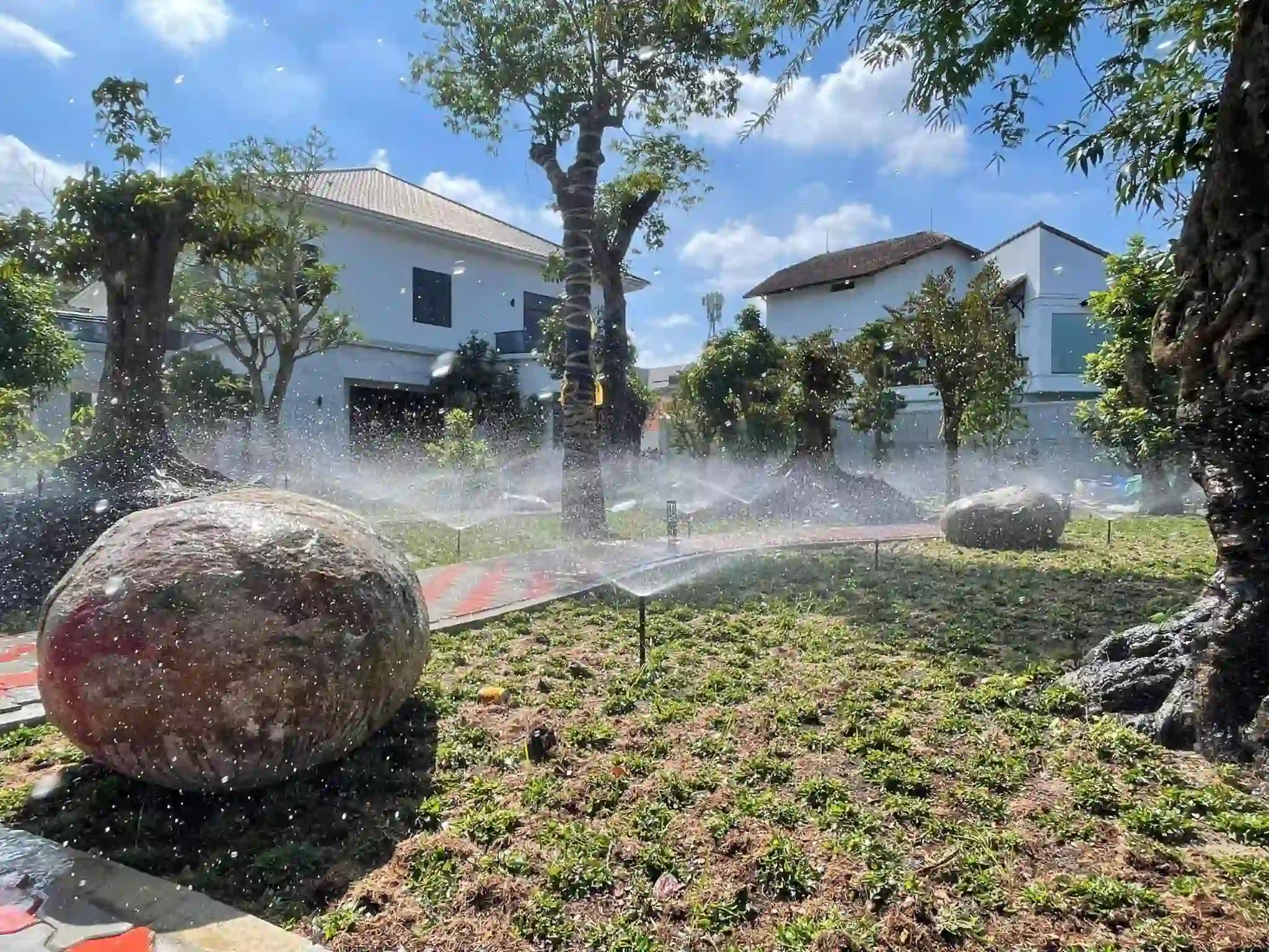 Hệ thống tưới cảnh quan biệt thự 5000m2 Vạn Phúc City