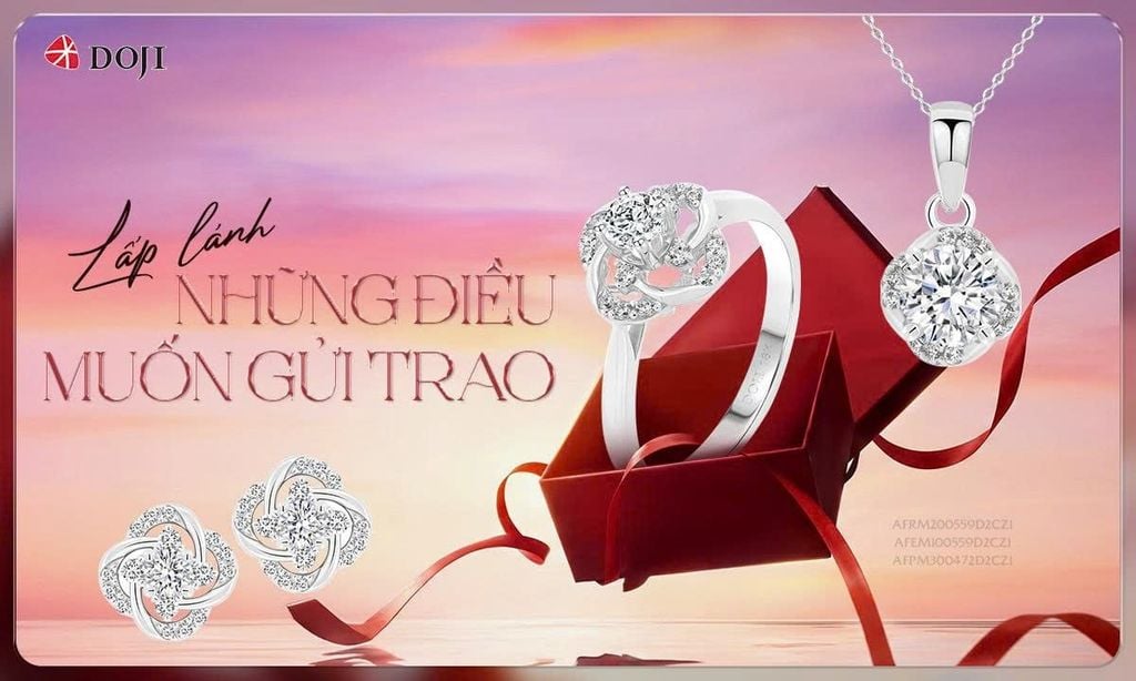 TRAO YÊU THƯƠNG BẰNG NHỮNG MÓN QUÀ TRANG SỨC LẤP LÁNH