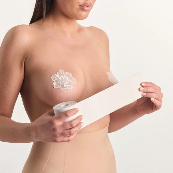 Băng dính ngực (Boob Tape) & Miếng dán nhũ hoa