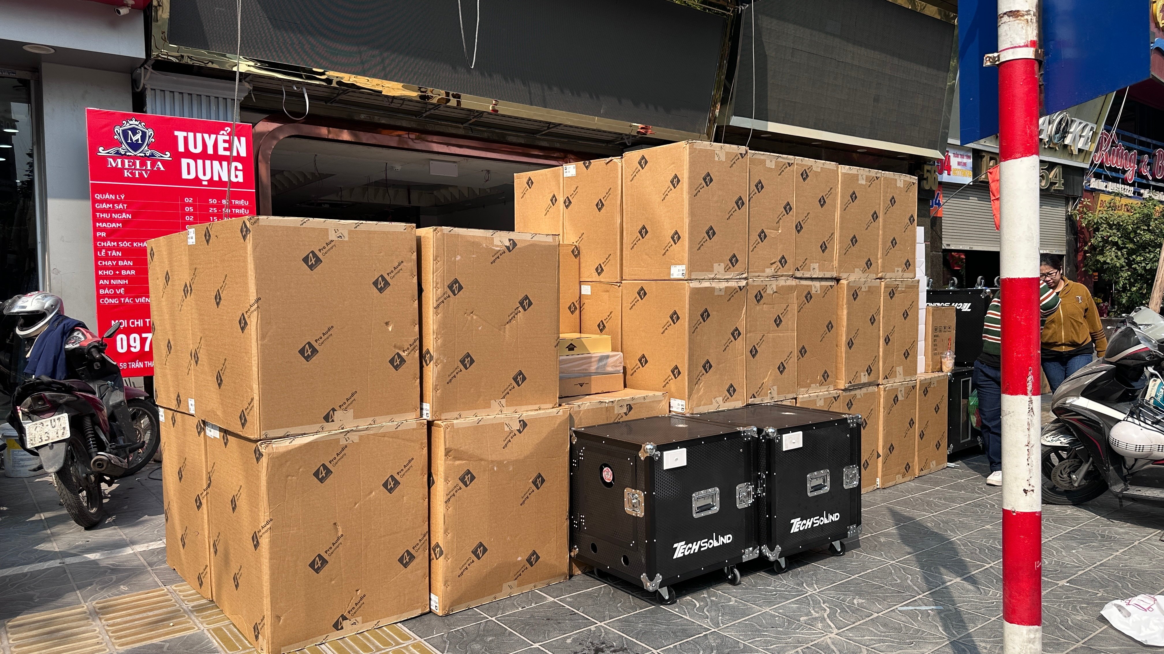 LẮP ĐẶT ÂM THANH QUÁN KARAOKE MELIA KTV TẠI HÀ NỘI | 4ACOUSTIC DR12