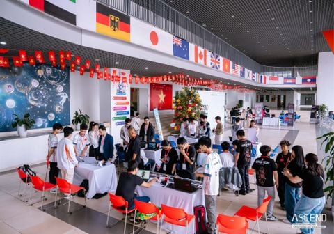 🛰️ ASCEND 2026 CROSS-REGIONAL FINALE: Khi trí tuệ trẻ Việt Nam vươn tới không gian