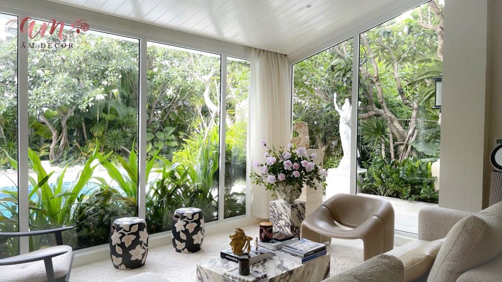 THIẾT KẾ HOA LỤA CHO VILLAS - KHI HOA LỤA TRỞ THÀNH MỘT PHẦN CỦA KHÔNG GIAN SỐNG