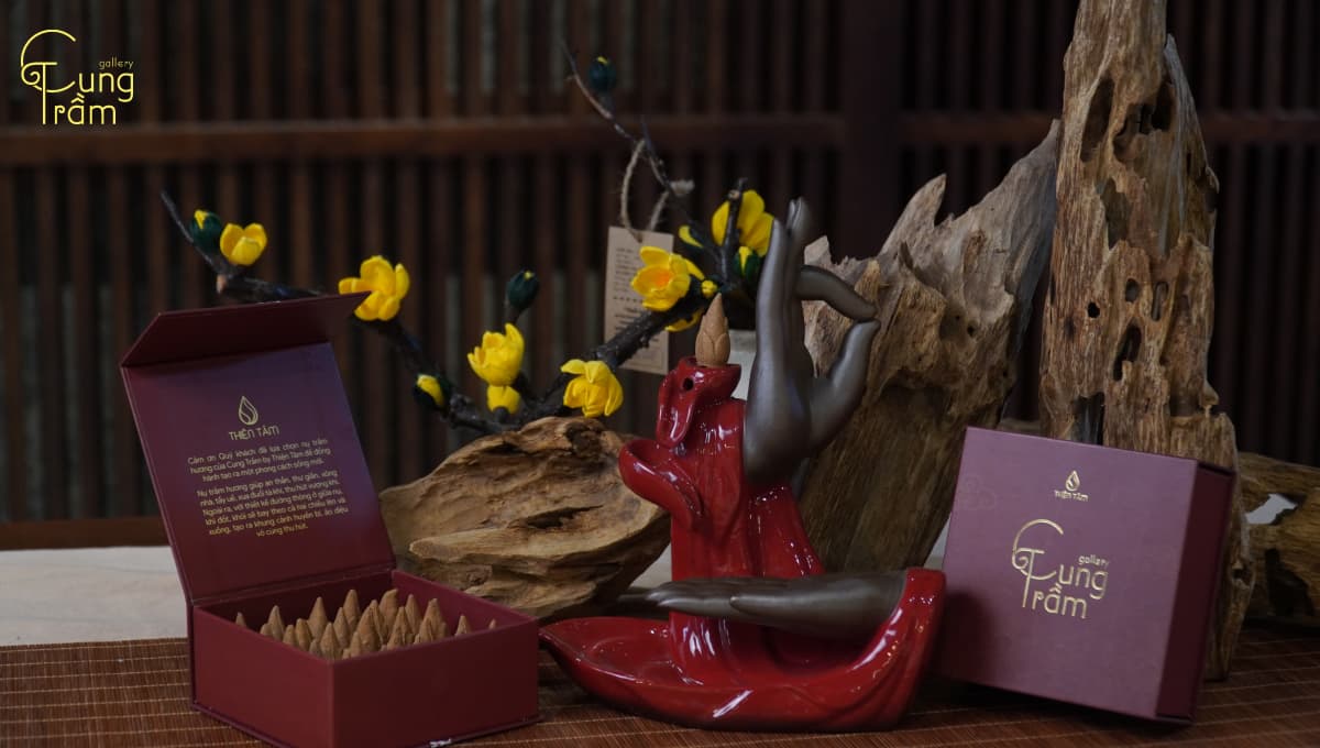 Hướng dẫn cách đốt nụ trầm hương đúng chuẩn và những lưu ý quan trọng