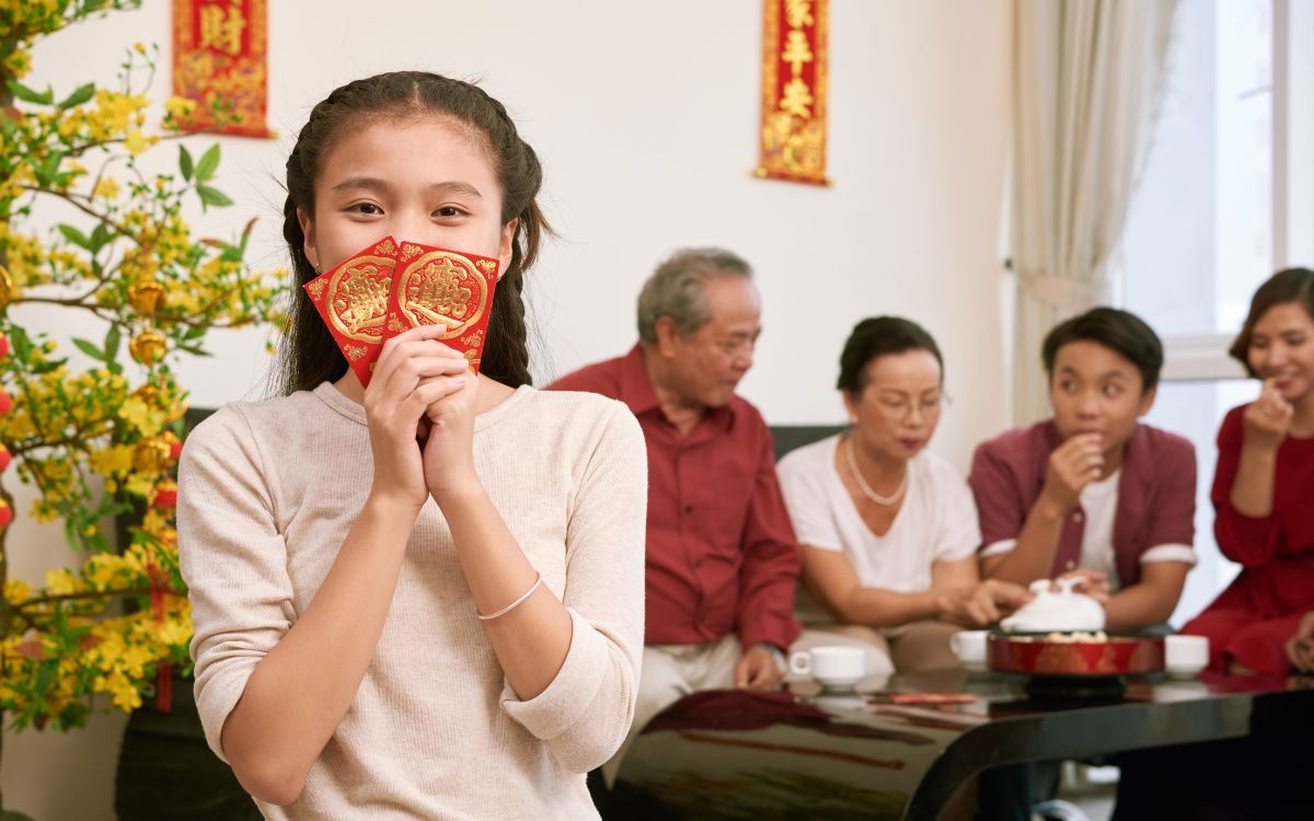 Không nên làm gì vào ngày Tết? Giải mã những điều kiêng kỵ để cả năm may mắn