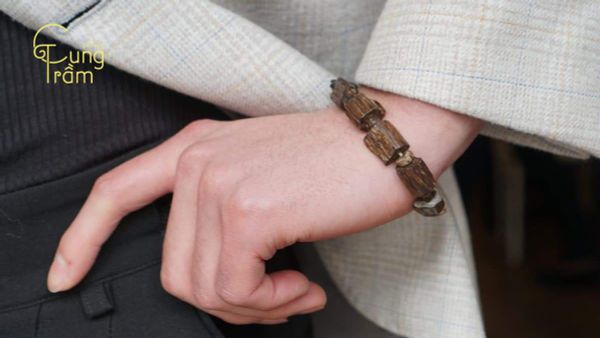 Vòng đeo tay 15 hạt có ý nghĩa gì? Giải mã từ góc nhìn phong thủy