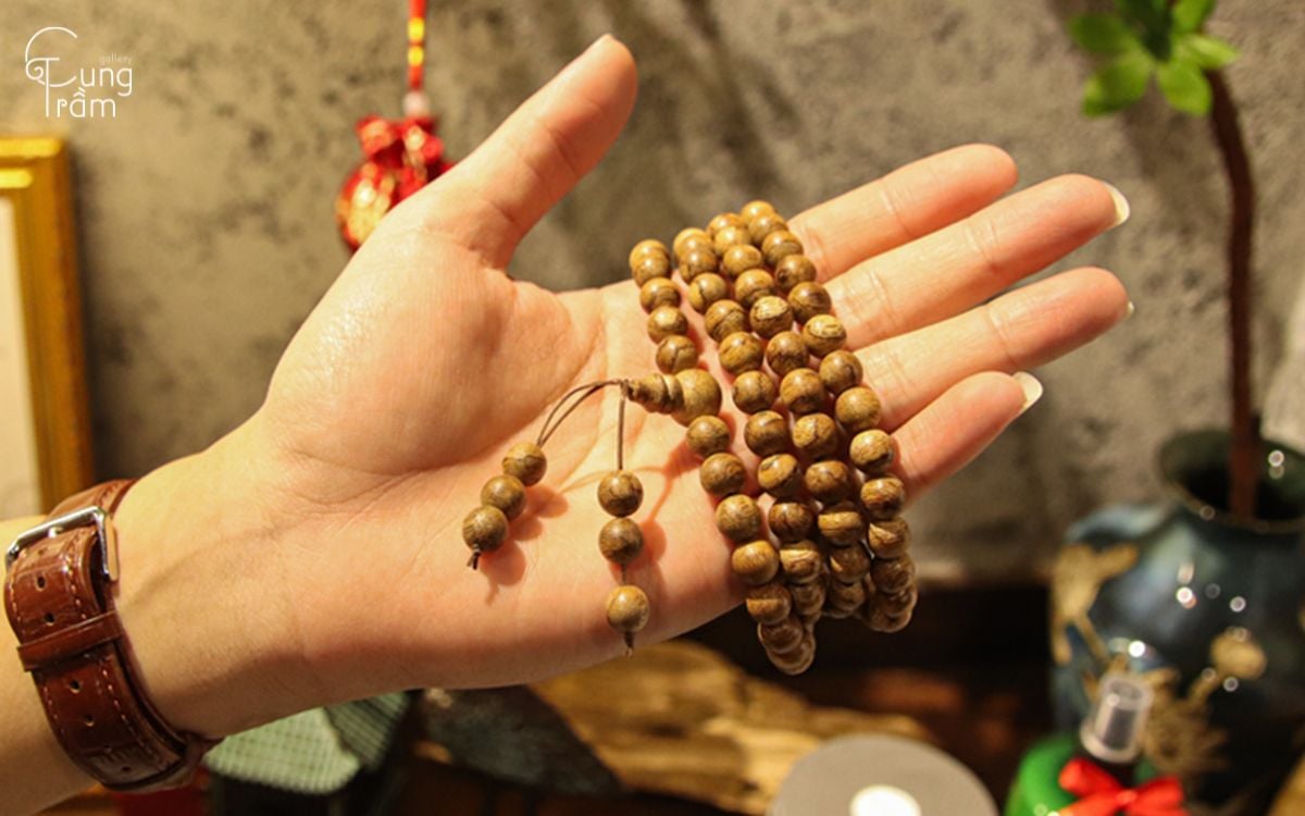 Vòng trầm hương 108 hạt có ý nghĩa gì trong phong thủy và cuộc sống?