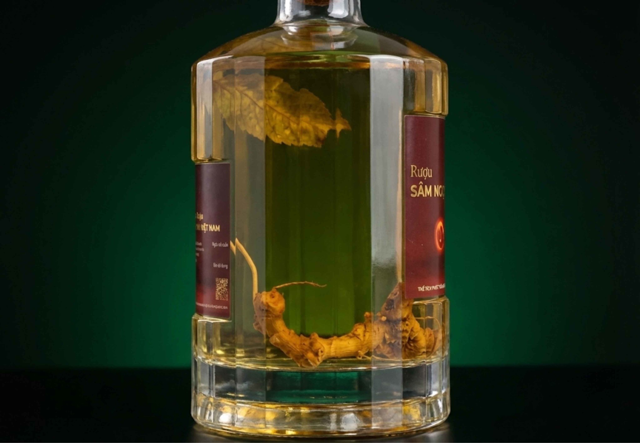 Bình Rượu Sâm Ngọc Linh Nguyên Chất 750ml