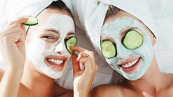 Mặt nạ handmade hay mặt nạ công nghiệp? Lựa chọn nào an toàn?