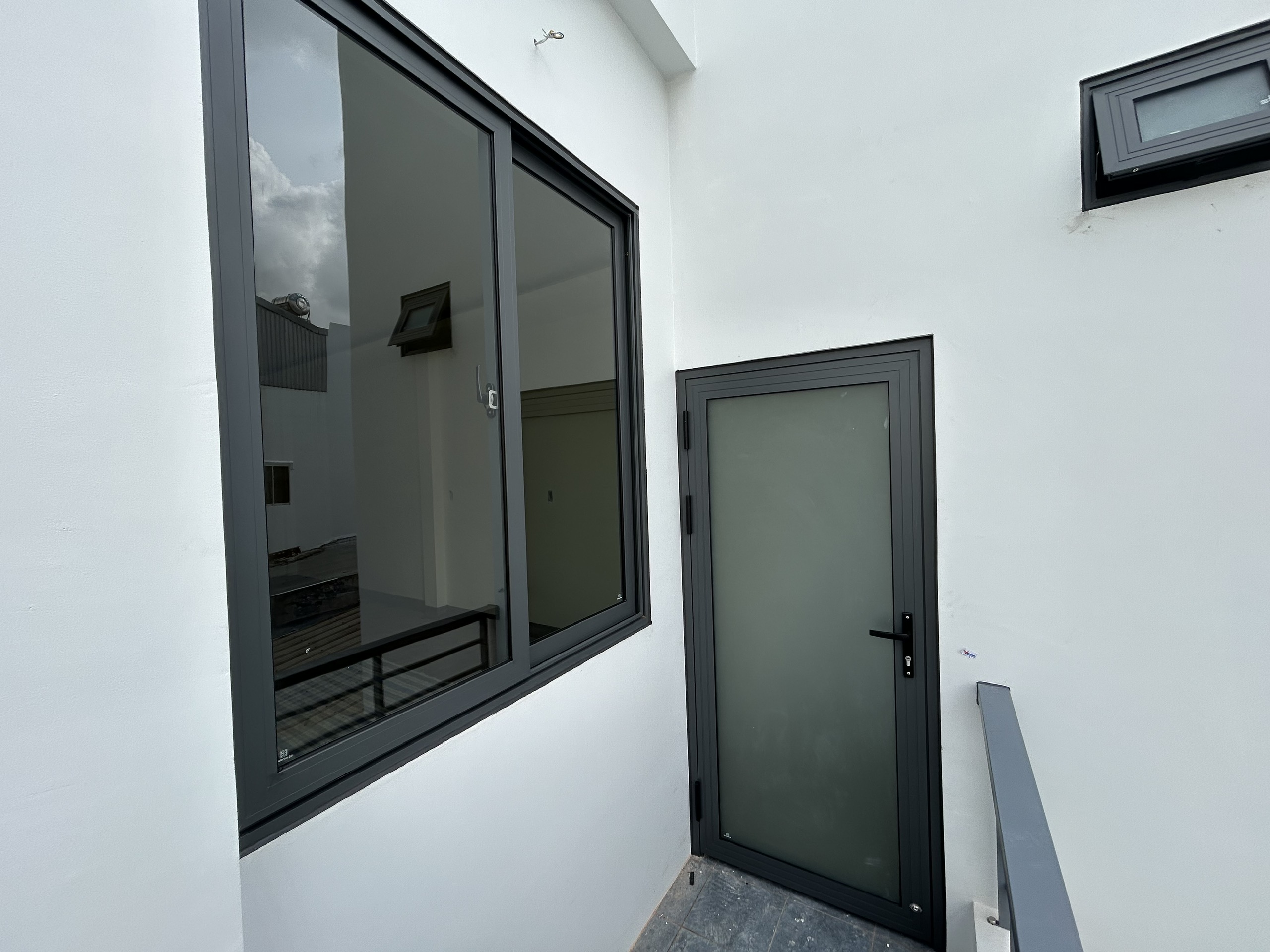 40+ Mẫu Cửa Nhôm Bạc Liêu và 4 Tiêu Chí Đánh Giá Cửa Nhôm Chất Lượng