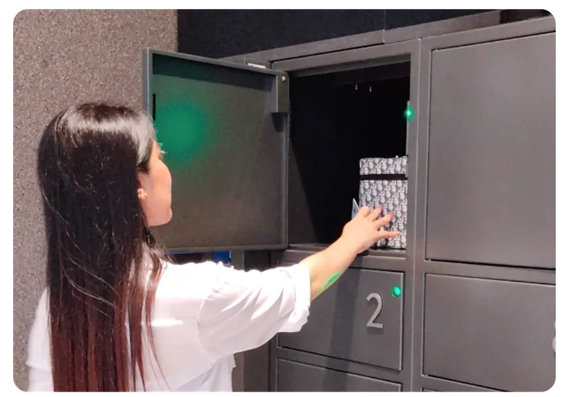 tủ gửi đồ thông minh