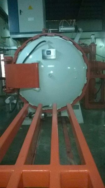 NHIỆT LUYỆN CHÂN KHÔNG LÀ GÌ?