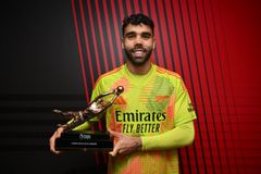 David Raya Đi Vào Lịch Sử Premier League Với 3 Chiếc Găng Tay Vàng Liên Tiếp