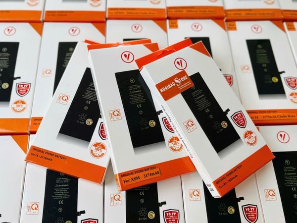 Thay pin iPhone chính hãng tại Long An