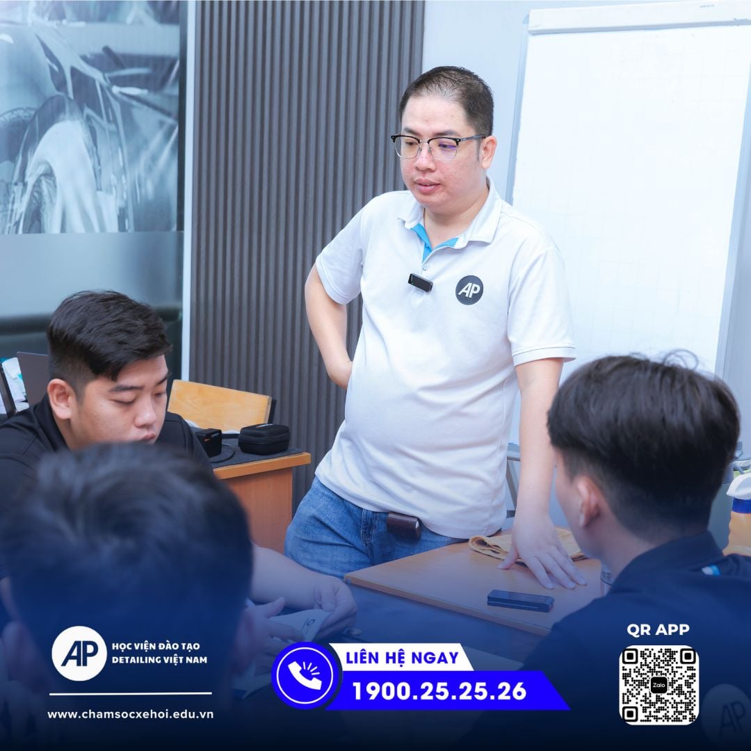 Vết sơn công trình bắn lên xe: Cả nhóm “giải cứu” từng chấm sơn khô – sai 1 li là xước; đúng 1 li là thở phào 🧽🔦